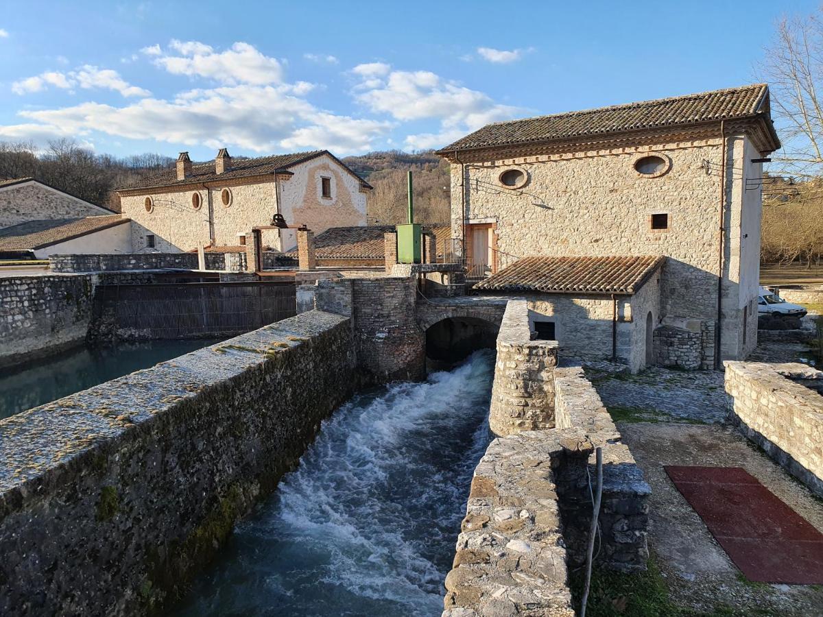 Albergo Diffuso La Piana Dei Mulini Colle d'Anchise Exteriör bild