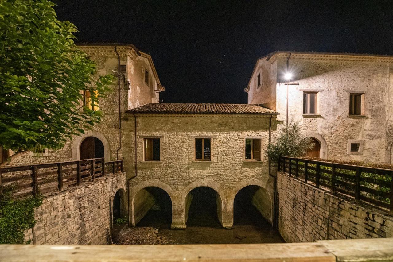Albergo Diffuso La Piana Dei Mulini Colle d'Anchise Exteriör bild