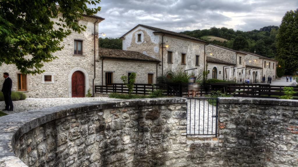 Albergo Diffuso La Piana Dei Mulini Colle d'Anchise Exteriör bild