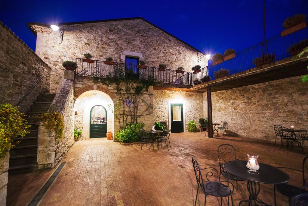 Albergo Diffuso La Piana Dei Mulini Colle d'Anchise Exteriör bild