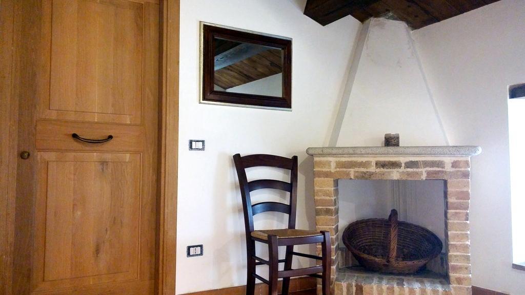 Albergo Diffuso La Piana Dei Mulini Colle d'Anchise Exteriör bild